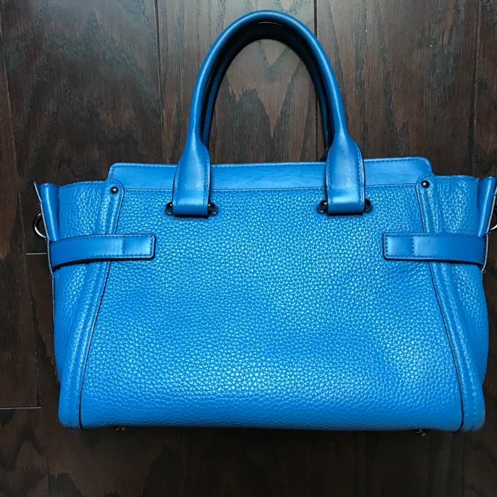 Coach Handbag - Picture 4 of 7